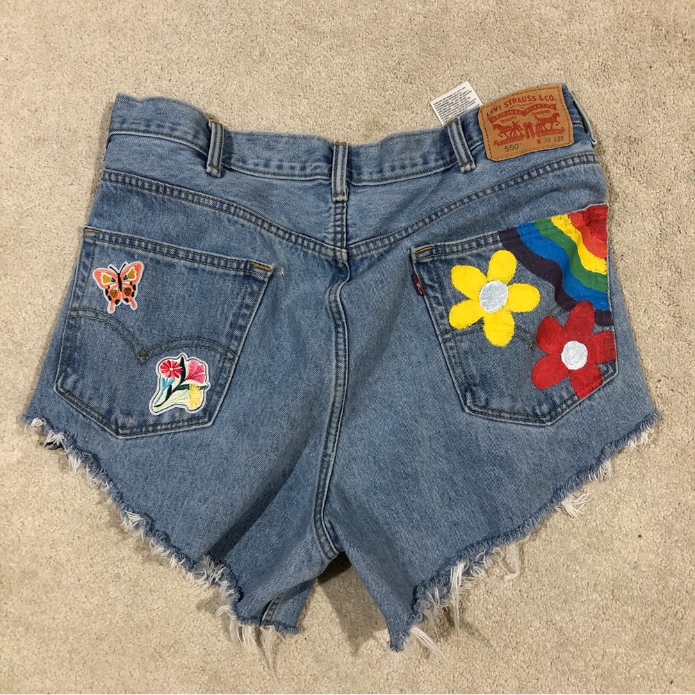 Hand-painted Denim Levi’s Groovy Cut-off Shorts W38